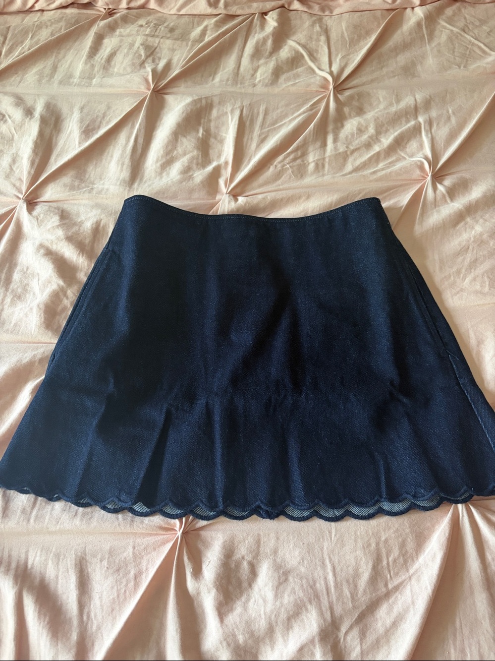 J Crew Scallop Edge mini skirt in Denim size 00